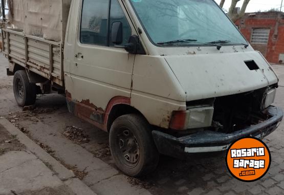 Utilitarios - Renault Rodeo 1992 GNC 11Km - En Venta