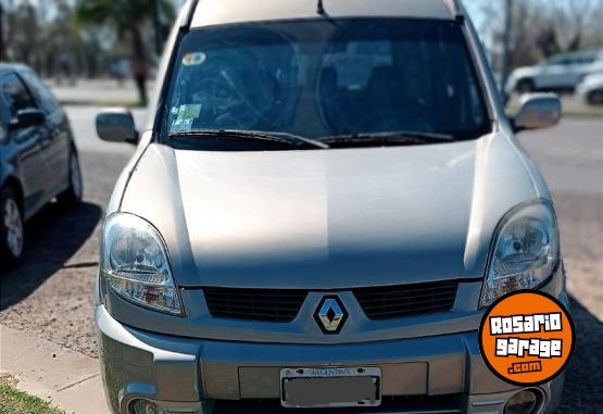 Utilitarios - Renault Kangoo authentic plus 2009 GNC 260000Km - En Venta