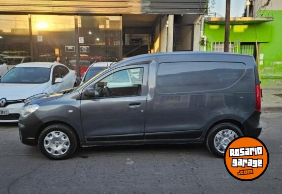 Utilitarios - Renault KANGOO 1.6 CONFORT SCE 2018 Nafta  - En Venta