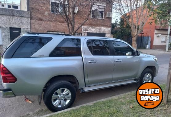 Camionetas - Toyota Hilux 2020 Diesel 59500Km - En Venta