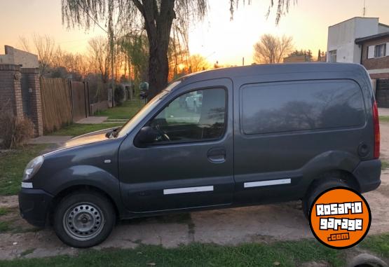 Utilitarios - Renault Kangoo 2016 Nafta 225000Km - En Venta