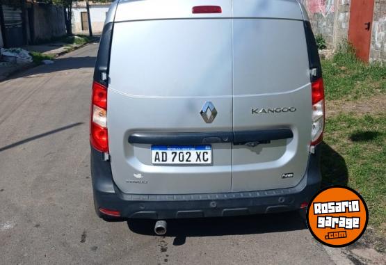 Utilitarios - Renault Kangoo 2019 GNC 63000Km - En Venta