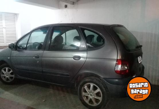 Autos - Renault SCENIC 2006 Nafta 172000Km - En Venta