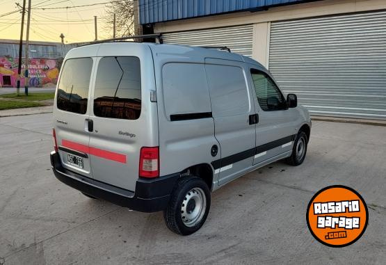 Utilitarios - Citroen Berlingo 2015 Nafta 96000Km - En Venta