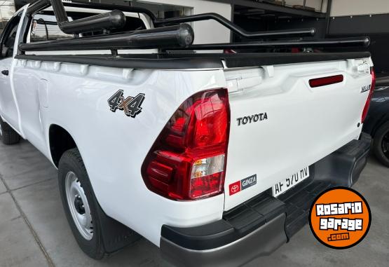 Camionetas - Toyota HILUX DX 4X4 2022 Diesel 11621Km - En Venta