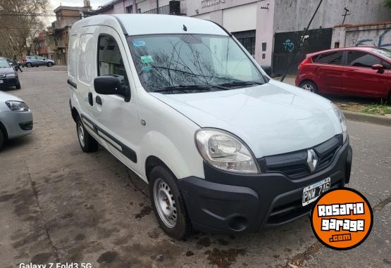 Utilitarios - Renault Kangoo 2016 GNC 110000Km - En Venta