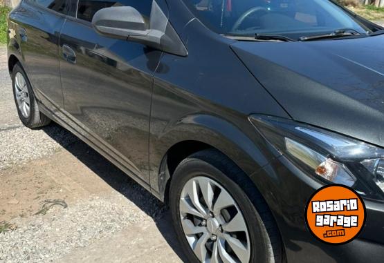 Autos - Chevrolet ONIX LT 2017 Nafta 82000Km - En Venta