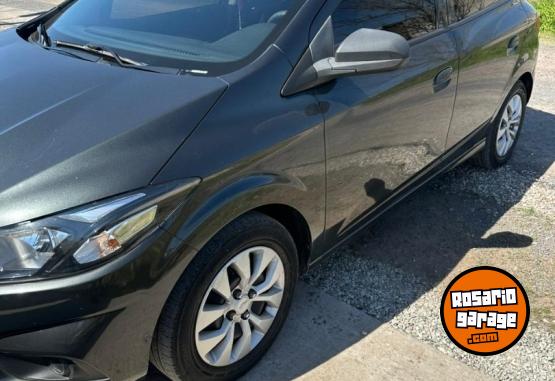 Autos - Chevrolet ONIX LT 2017 Nafta 82000Km - En Venta