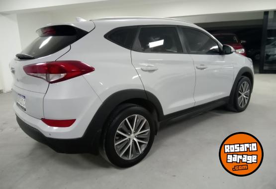 Camionetas - Hyundai TUCSON 4X2  2.0 AT 2017 Nafta 85000Km - En Venta