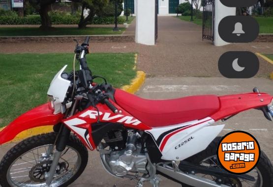 Motos - Otra marca RVM CZ 250L 2023 Nafta 5800Km - En Venta