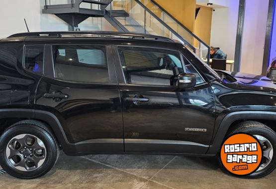 Camionetas - Jeep RENEGADE SPORT PLUS 1.8 2016 Nafta 110000Km - En Venta