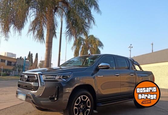 Camionetas - Toyota Hilux srx 2022 Diesel 41000Km - En Venta