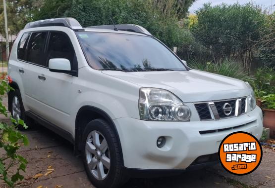 Camionetas - Nissan Xtrail tekna cvt 2009 Nafta 196000Km - En Venta