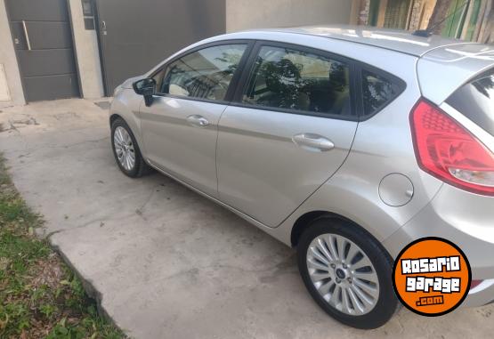 Autos - Ford Fiesta kinetic 2012 Nafta 118000Km - En Venta