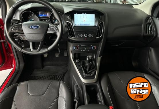 Autos - Ford FOCUS SE PLUS 4 PUERTAS 2016 Nafta 70751Km - En Venta