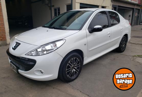 Autos - Peugeot 207 COMPACT 1.4 4P XS 2010 Nafta 160000Km - En Venta