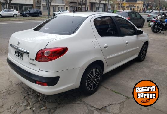 Autos - Peugeot 207 COMPACT 1.4 4P XS 2010 Nafta 160000Km - En Venta