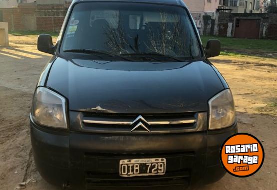 Utilitarios - Citroen Berlingo 2014 GNC 220000Km - En Venta