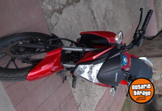 Motos - Honda Twister 2023 Nafta 1000Km - En Venta