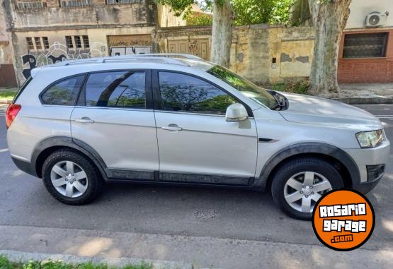 Camionetas - Chevrolet CAPTIVA LT 4X4 7 PASAJERO 2013 Diesel 130000Km - En Venta