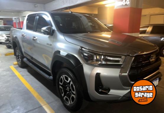 Camionetas - Toyota Hilux SRX 4x4 automtica 2022 Diesel 40000Km - En Venta