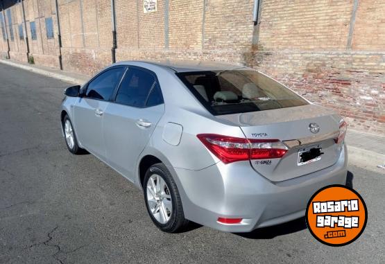 Autos - Toyota COROLLA XEI PACK CUERO 2015 Nafta 140000Km - En Venta