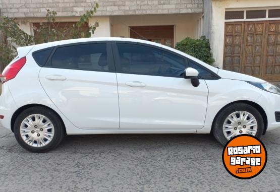 Autos - Ford Fiesta KD 1.6L S 2015 Nafta 190000Km - En Venta