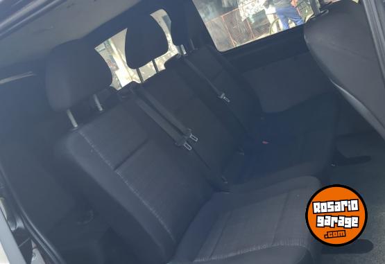 Utilitarios - Mercedes Benz VITO 2017 Diesel 180000Km - En Venta