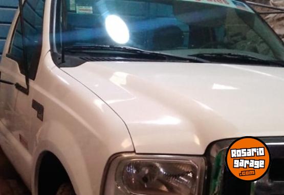 Camiones y Gras - CAMION FORD 4000  DUEO DIRECTO - En Venta