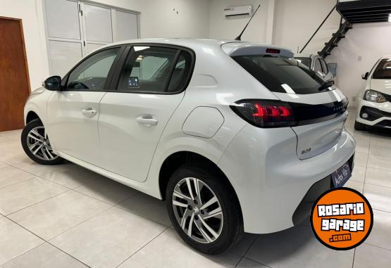 Autos - Peugeot 208 ALLURE PACK 1.6 2023 Nafta 14000Km - En Venta