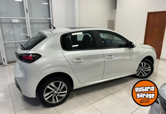 Autos - Peugeot 208 ALLURE PACK 1.6 2023 Nafta 14000Km - En Venta