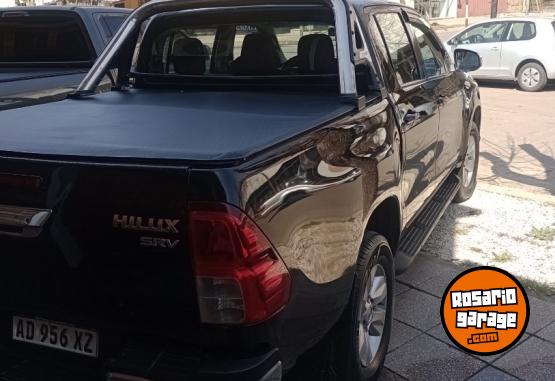 Camionetas - Toyota Hilux SRV 2019 Diesel 126218Km - En Venta