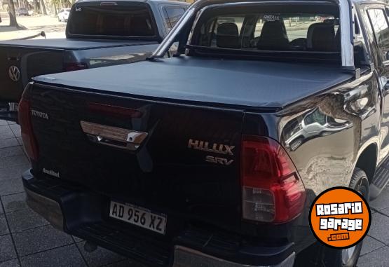 Camionetas - Toyota Hilux SRV 2019 Diesel 126218Km - En Venta