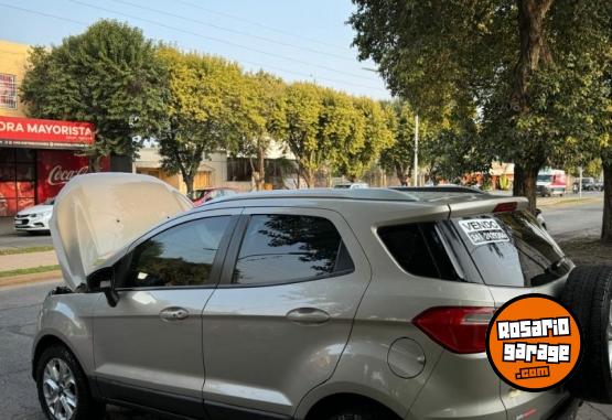 Camionetas - Ford Ecosport titanium 2.0 2014 GNC 255000Km - En Venta