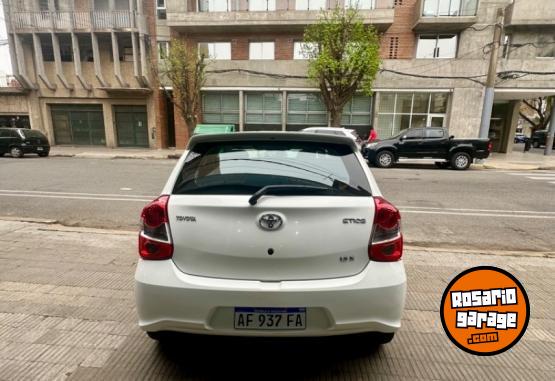 Autos - Toyota Etios x 1.5 2023 Nafta 65000Km - En Venta