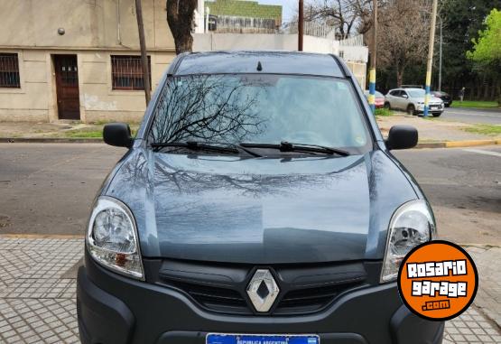 Utilitarios - Renault Kangoo 2017 Nafta 59500Km - En Venta