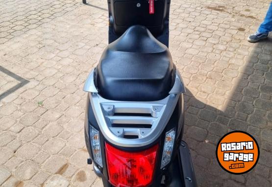 Motos - Kymco Like 125 2022 Nafta 15200Km - En Venta