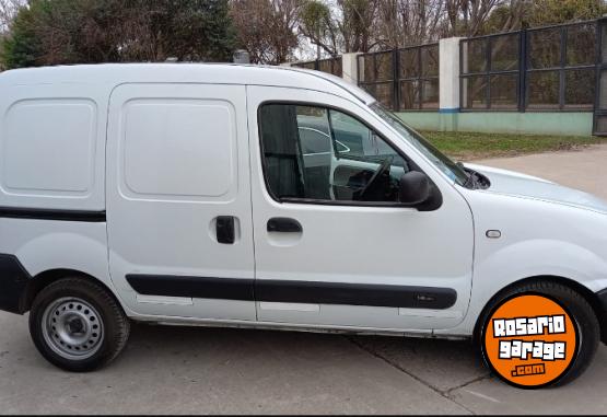 Utilitarios - Renault Kangoo 2015 GNC 192000Km - En Venta