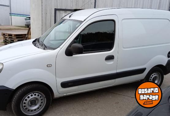 Utilitarios - Renault Kangoo 2015 GNC 192000Km - En Venta