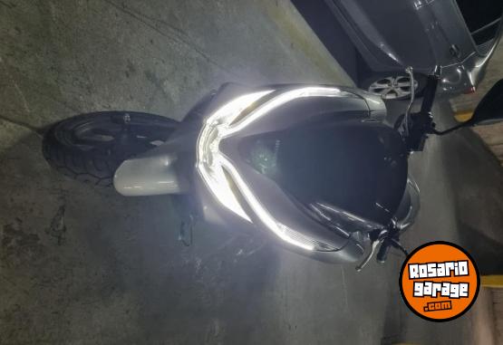 Motos - Honda PCX 2019 Nafta 12000Km - En Venta