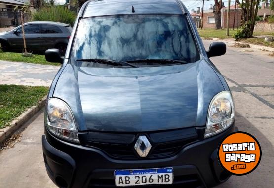 Utilitarios - Renault Kangoo 2017 Diesel 99000Km - En Venta