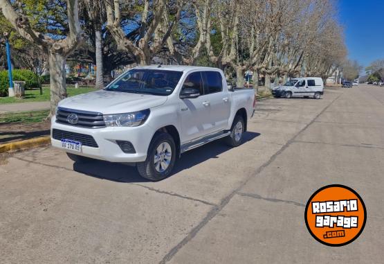 Camionetas - Toyota Hilux 2017 Diesel 138000Km - En Venta