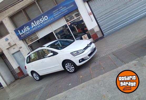 Autos - Volkswagen Suran 2015 Nafta 100000Km - En Venta