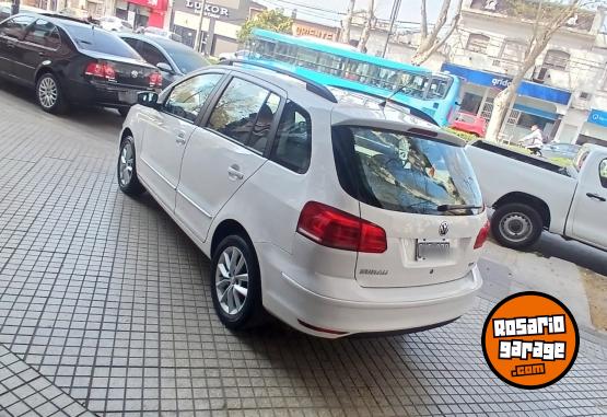 Autos - Volkswagen Suran 2015 Nafta 100000Km - En Venta