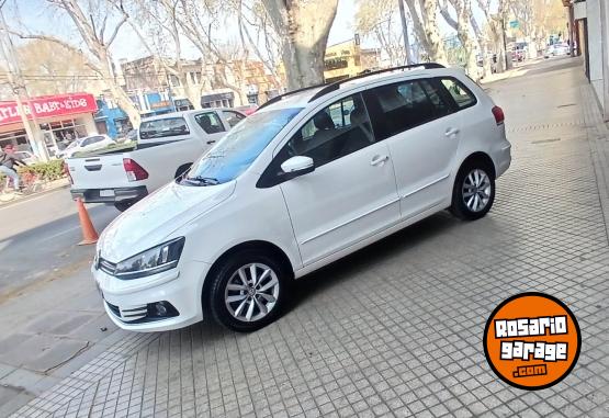 Autos - Volkswagen Suran 2015 Nafta 100000Km - En Venta