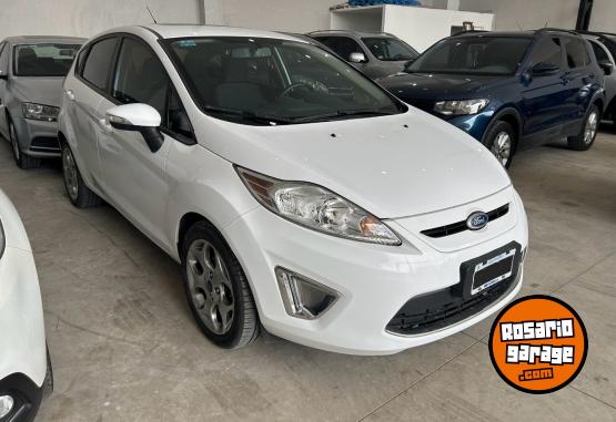 Autos - Ford Fiesta titanium 2011 Nafta 122000Km - En Venta