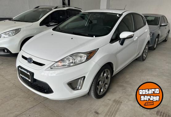 Autos - Ford Fiesta titanium 2011 Nafta 122000Km - En Venta