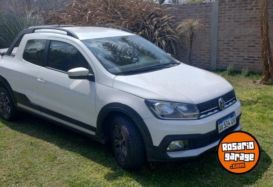 Camionetas - Volkswagen SAVEIRO CROSS 2016 GNC 115000Km - En Venta