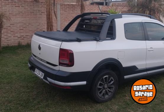 Camionetas - Volkswagen SAVEIRO CROSS 2016 GNC 115000Km - En Venta