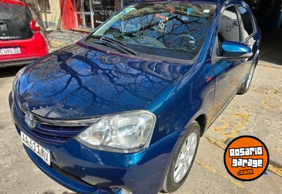 Autos - Toyota etios 2016 Nafta 108000Km - En Venta